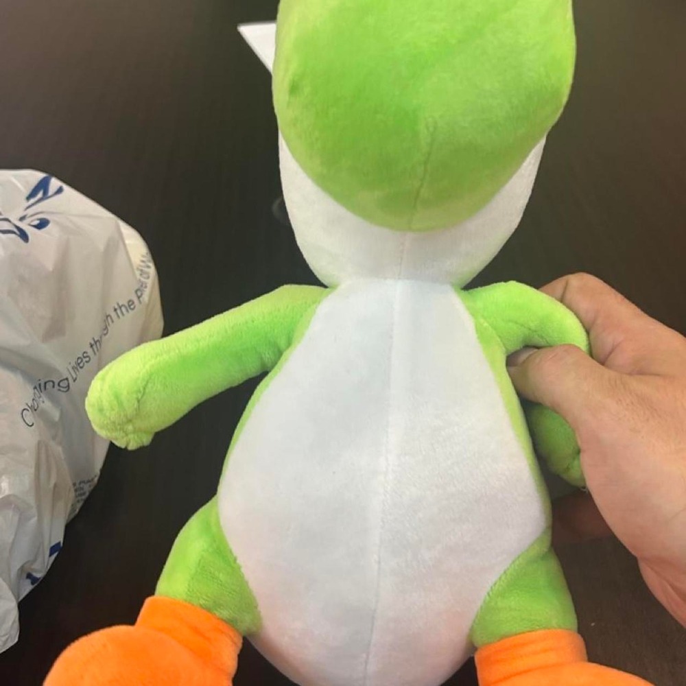 Yoshi, Plush animal Excellent used condition